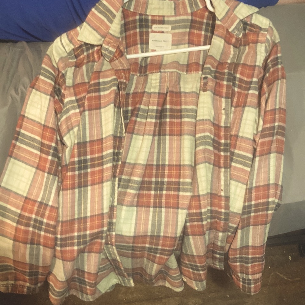 It’s a American eagle flannel. Size:S in woman!